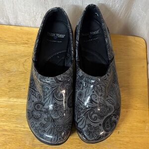 Nurse Mates Bryar Paisley Black Grey Comfort Clogs Shoes Size 10